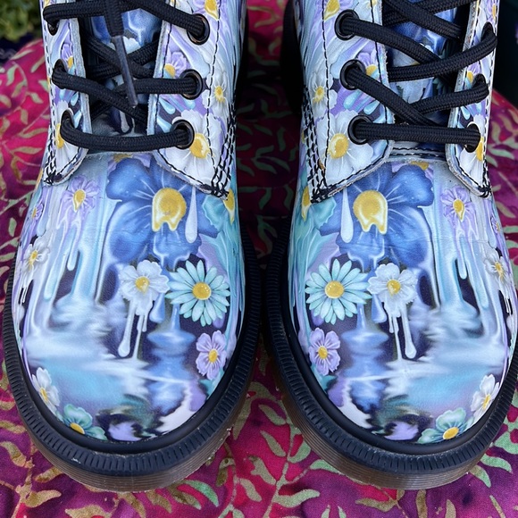 Dr. Martens Pascal Blue Slime Paint Drip Floral Boots - Picture 7 of 17